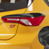 Paupières de phares arrières (la paire) pour Ford Focus MK4 hatchback (depuis 09/2018) - Fabriqué en ABS glossy (Noir brillant)