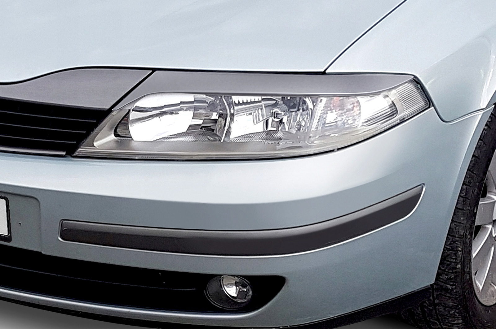 Paupières de phares avants (la paire) pour Renault Laguna 2 toutes carrosseries (2001-2005) - Fabriqué en ABS (à peindre)