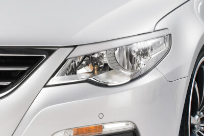 Paupi&egrave;res de phares avants (la paire) pour VW Passat CC (Typ 35) toutes carrosseries (2008-2012) - Fabriqu&eacute; en ABS (&agrave; peindre)
