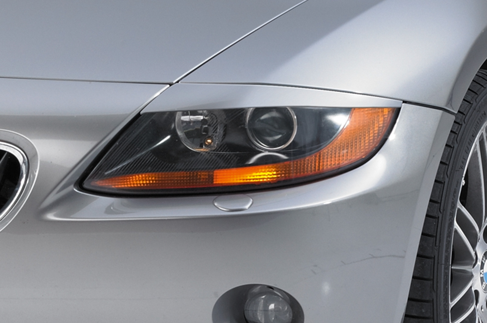 Paupières de phares avants (la paire) pour BMW Z4 E85 / E86 Roadster / cabriolet (2002-2008) - Fabriqué en ABS (à peindre)